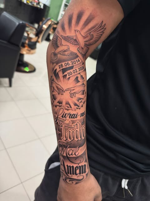 Religious forearm sleeve with doves, dates and prayer script
